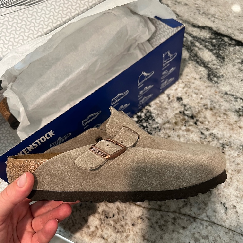 Birkenstock Boston Clogs in Taupe